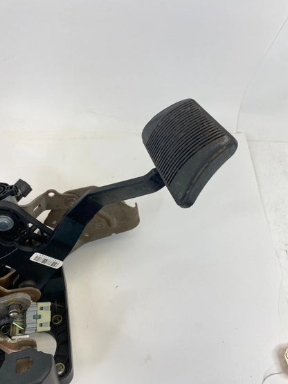 2009-2012 VW VOLKSWAGEN ROUTANPOWER ADJUSTABLE BRAKE PEDAL 04721199AE OEM