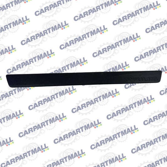 10-15 TOYOTA PRIUS FRONT RIGHT SIDE DOOR SCUFF PLATE STEP TRIM PANEL 67911-47030