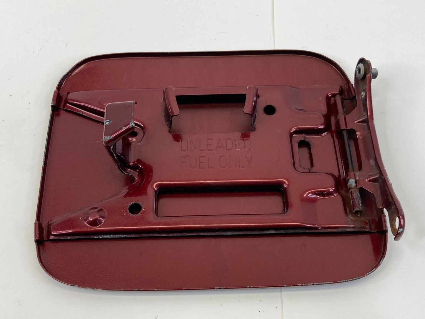 1997-2001 TOYOTA CAMRY FUEL FILLER DOOR GAS TANK LID COVER VINTAGE RED PEARL OEM