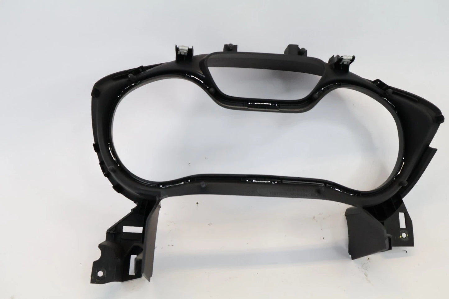 2016-2019 CHEVROLET CRUZE SPEEDOMETER INSTRUMENT CLUSTER BEZEL TRIM W CHROME OEM