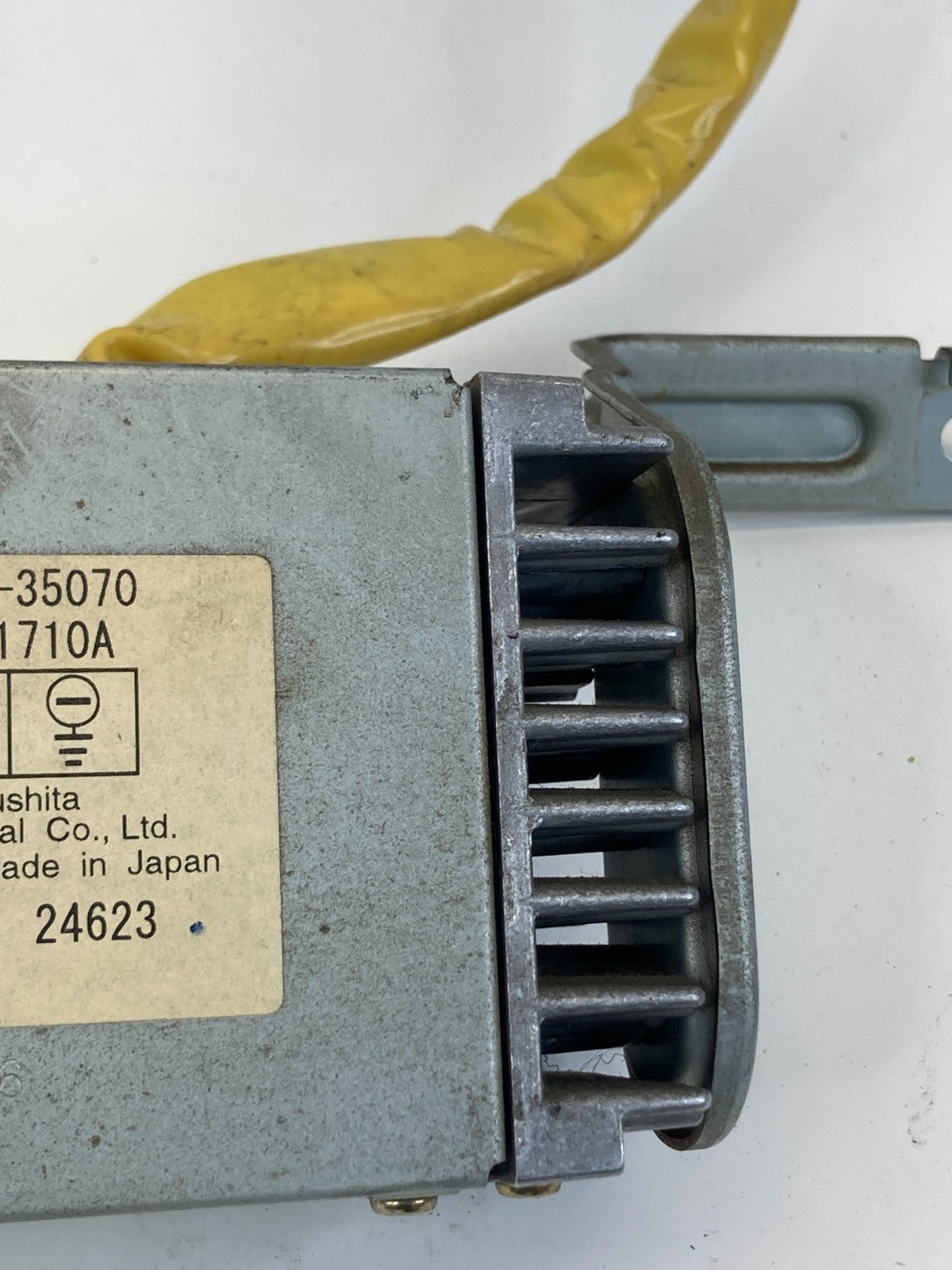 1996-2000 Toyota 4Runner Radio Audio Amplifier Module AMP 86280-35070 OEM