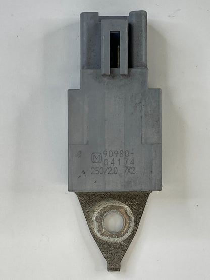 04-09 Toyota Prius Rear Trunk Liftgate Condenser Control Module Unit 90980-04174