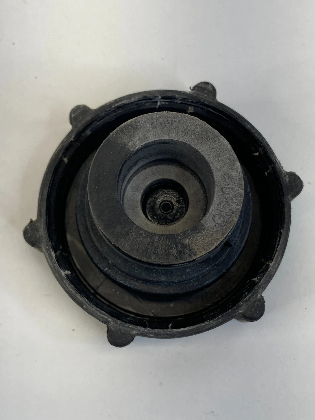 2001-2012 FORD ESCAPE RADIATOR ENGINE COOLANT RESERVOIR CAP LID COVER YL848100AA