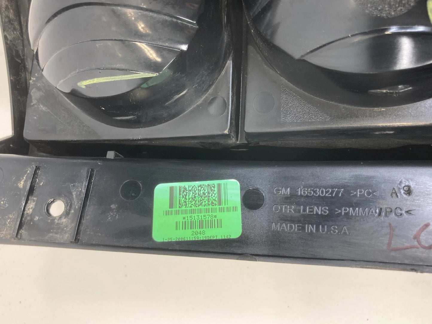 02-09 CHEVROLET TRAILBLAZER LEFT DRIVER TAIL LIGHT LAMP TAILLIGHT 16530277 OEM