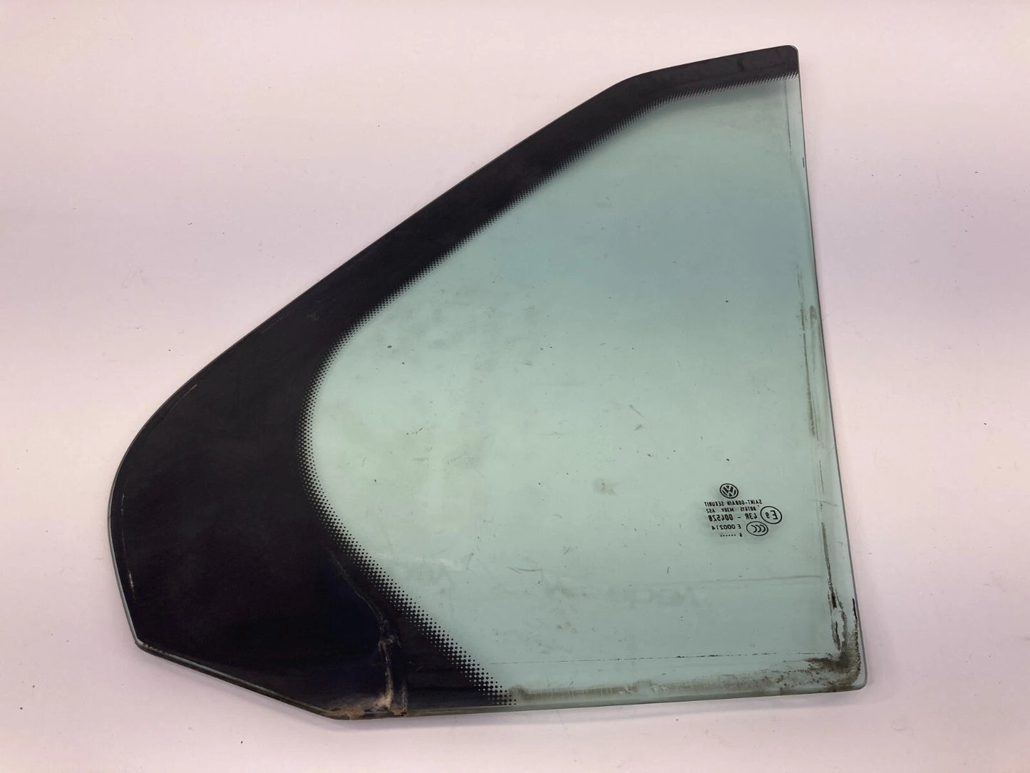 05-10 VOLKSWAGEN JETTA SEDAN REAR LEFT SIDE DOOR QUARTER VENT WINDOW GLASS OEM