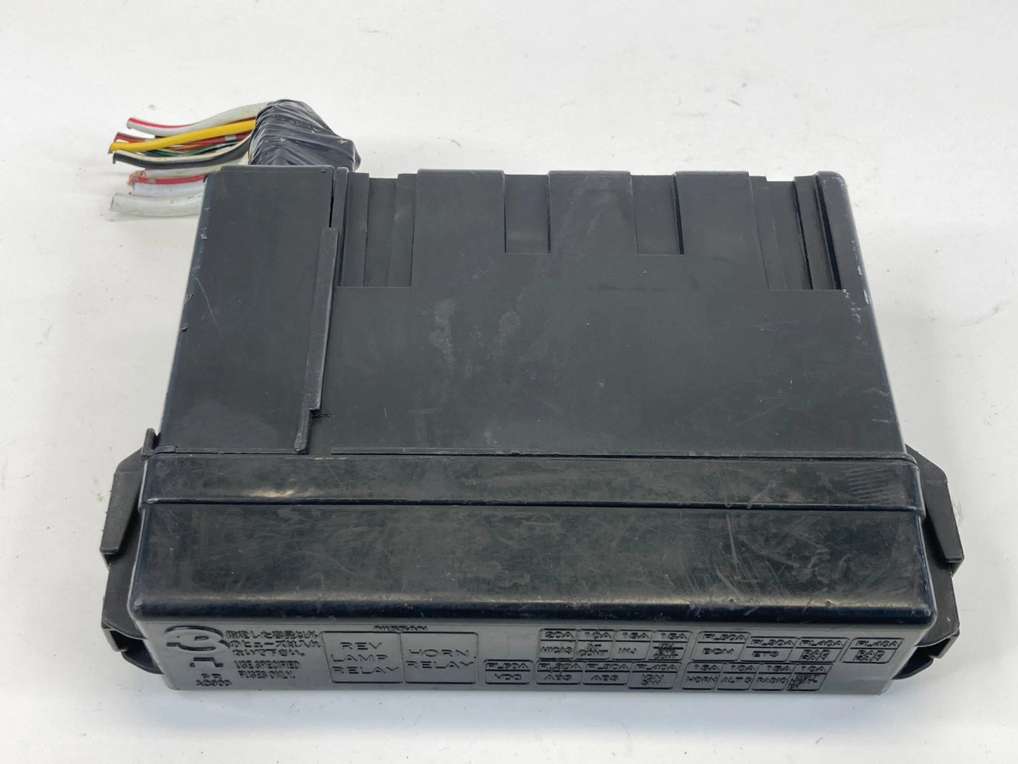 2003-2007 INFINITI G35 SEDAN ENGINE SMALL FUSE RELAY BOX COMPARTMENT OEM