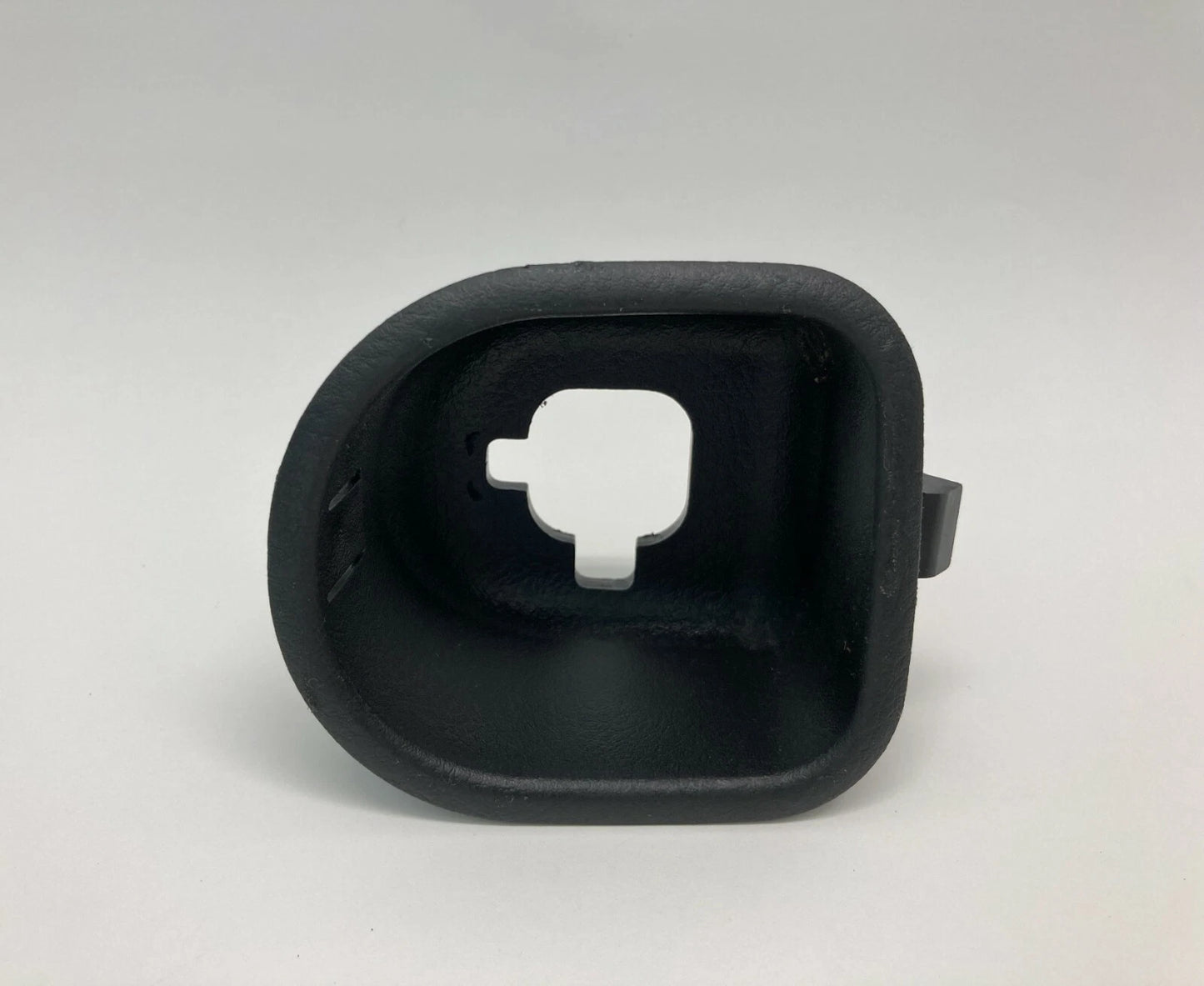 06-12 TOYOTA RAV4 REAR DOOR TAILGATE TRUNK TRIM CAP COVER RIGHT 64714-42020 OEM