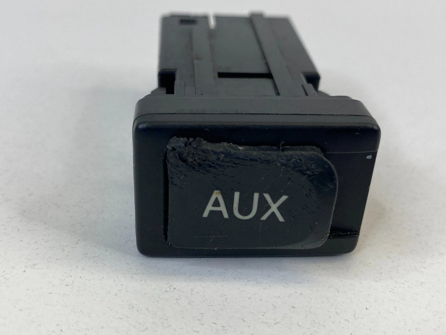 2009-2013 TOYOTA MATRIX AUXILIARY JACK AUX IN CONTROL SWITCH BUTTON OEM