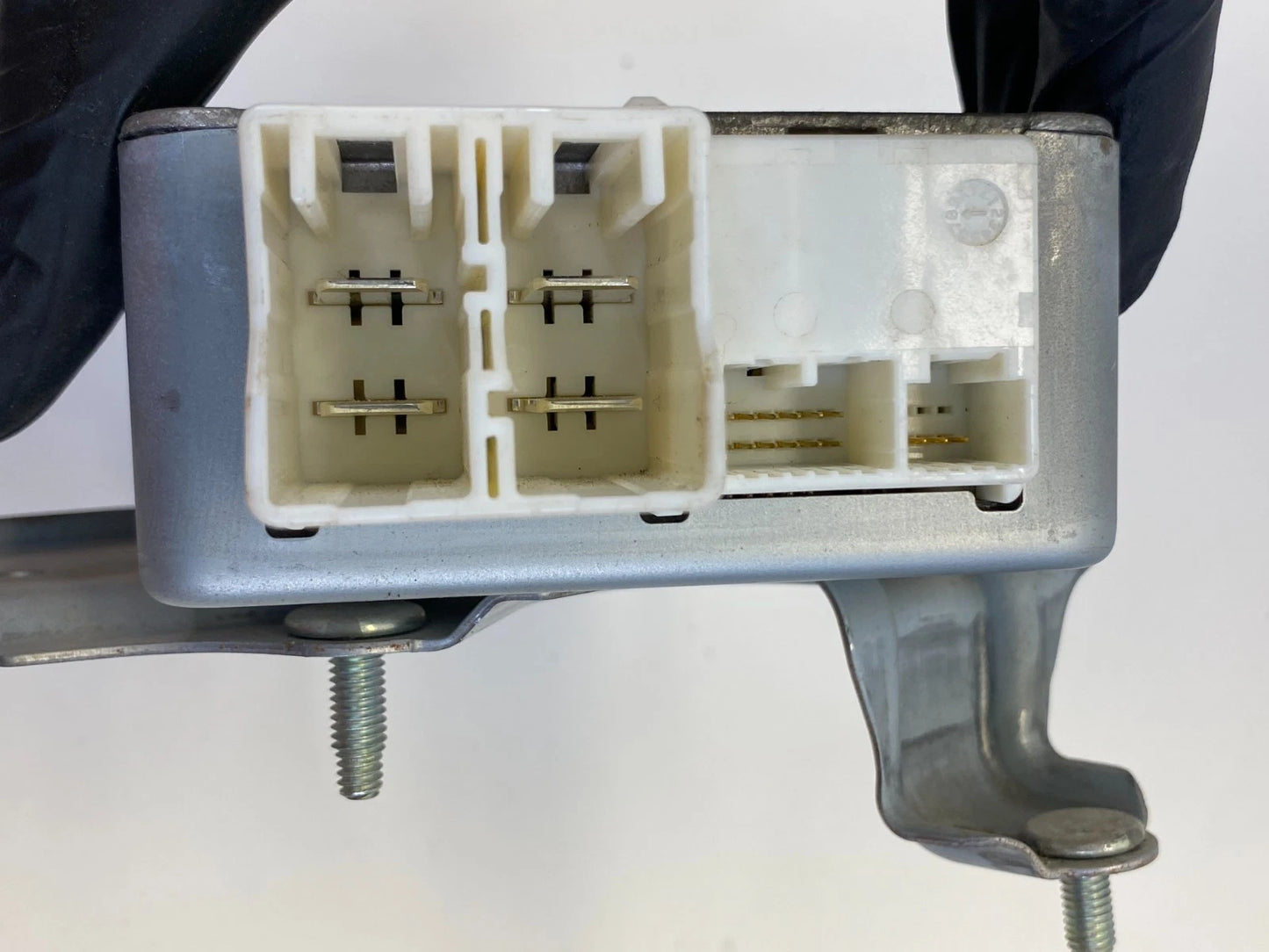 2006-2011 TOYOTA YARIS POWER STEERING COMPUTER CONTROL MODULE OEM 89650-52370