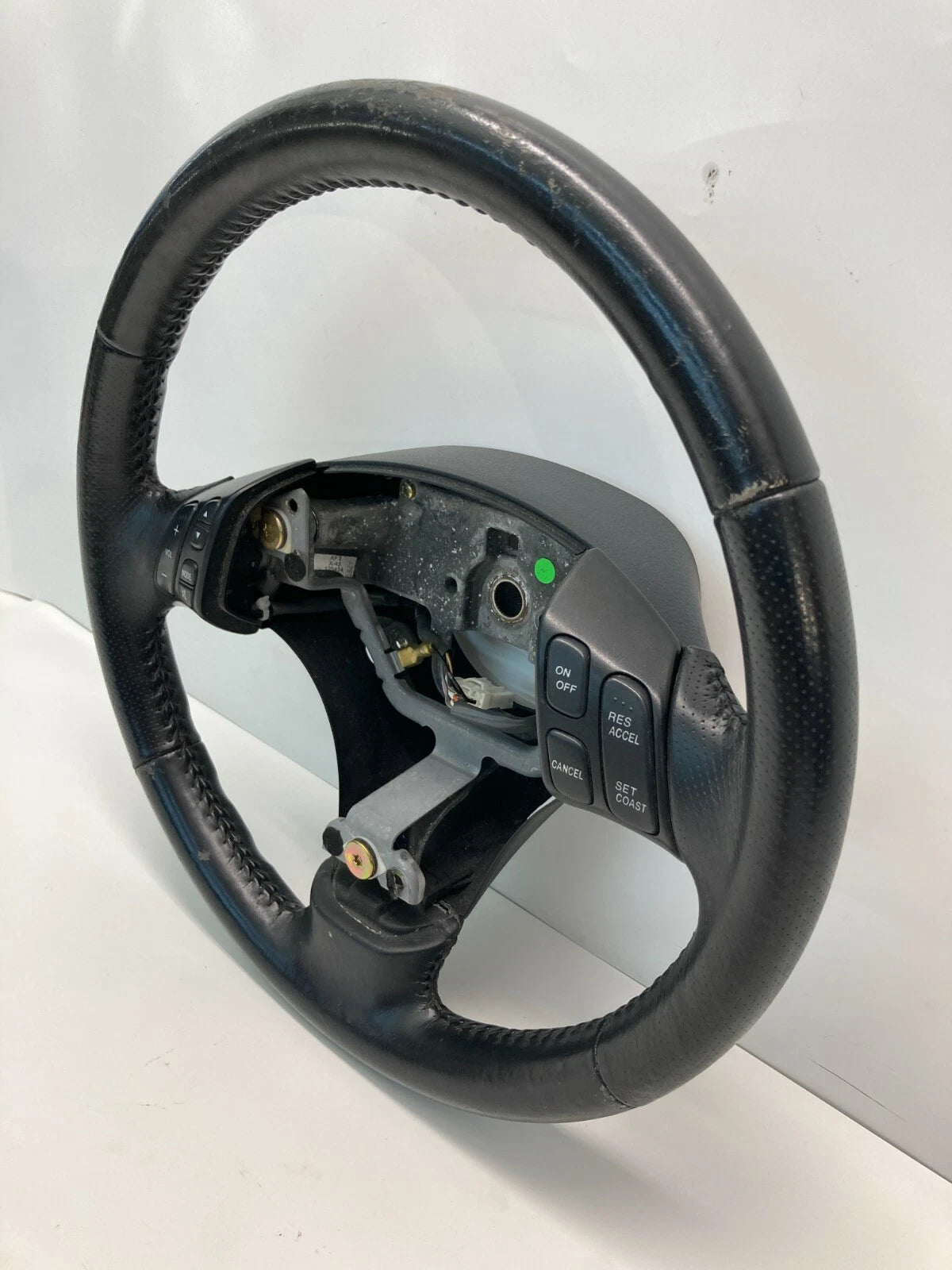 2003-2008 MAZDA 6 MAZDA6 SEDAN STEERING WHEEL W /SWITCHES LEATHER ASSY OEM