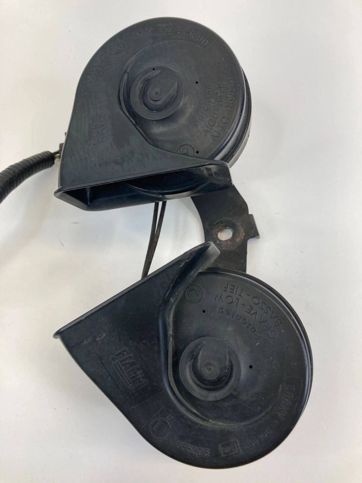 03-05 MERCURY GRAND MARQUIS DUAL NOTE HORN HIGH & LOW NOTE PAIR SET E3-55306 OEM