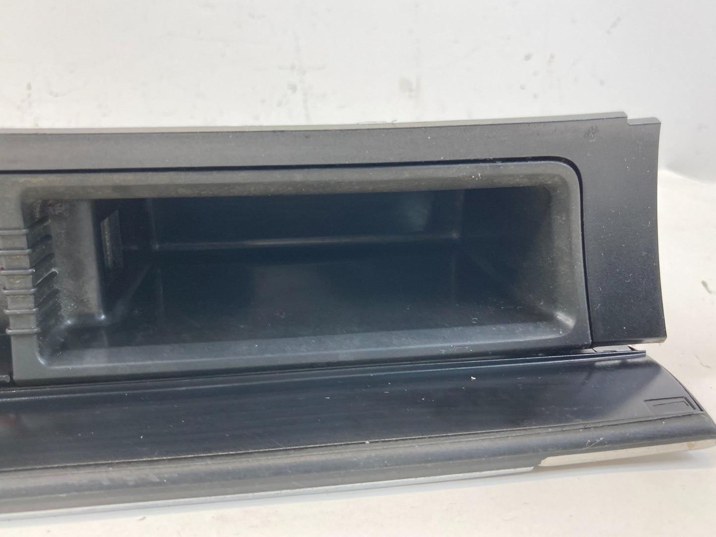 2009-2017 VW Volkswagen CC Dash Center Console Cigarrette Ashtray 3C0-863-284