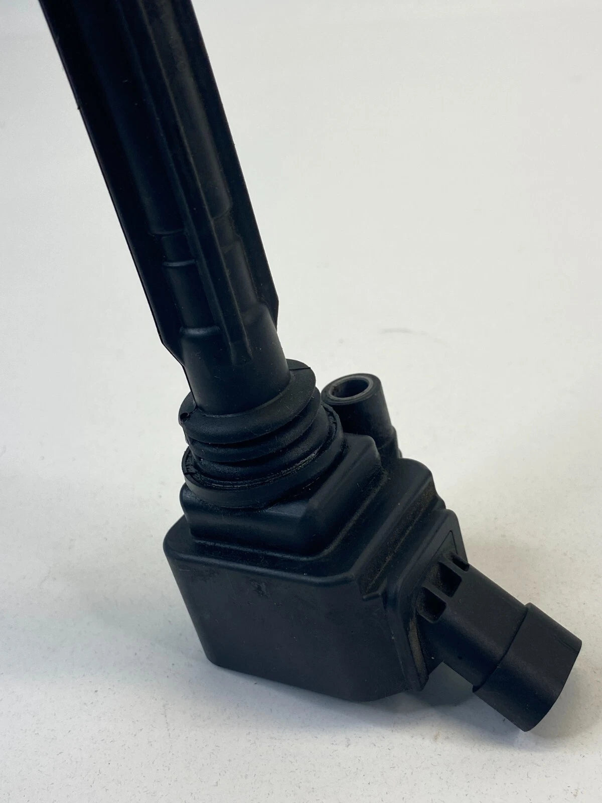 2013-2016 DODGE DART IGNITION COIL ASSEMBLY 680819 14AB OEM