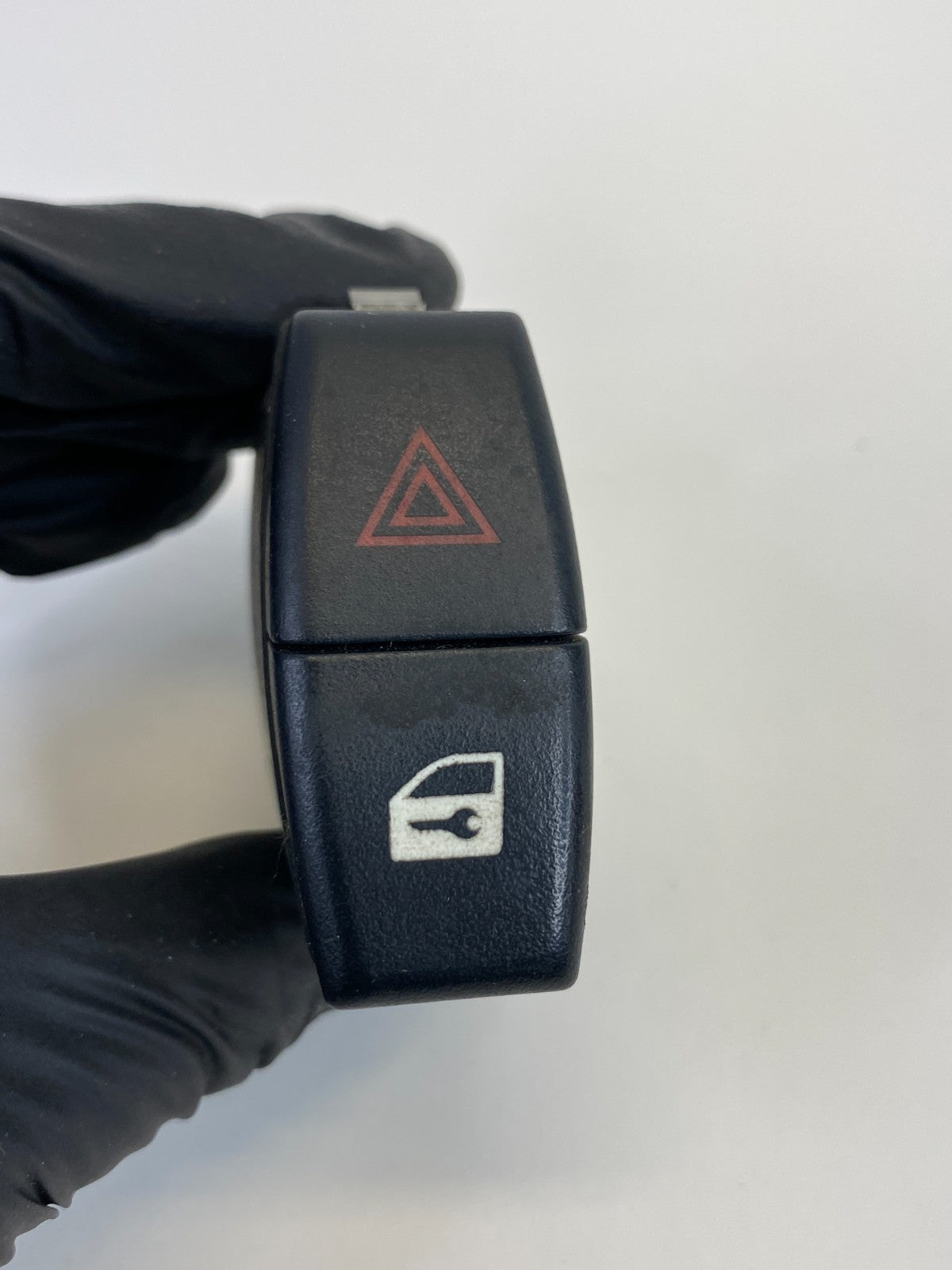 06 07 BMW 530xi Dash Hazard Light Central Door Lock Control Switch 61316919506