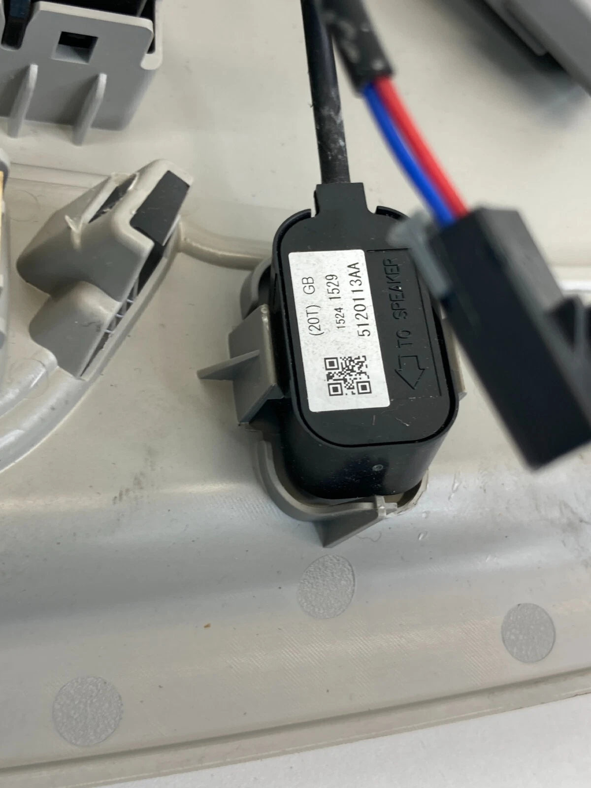 2010-2013 GMC TERRAIN OVERHEAD ROOF MOUNTED CONSOLE MAP LIGHTS 22832859 OEM