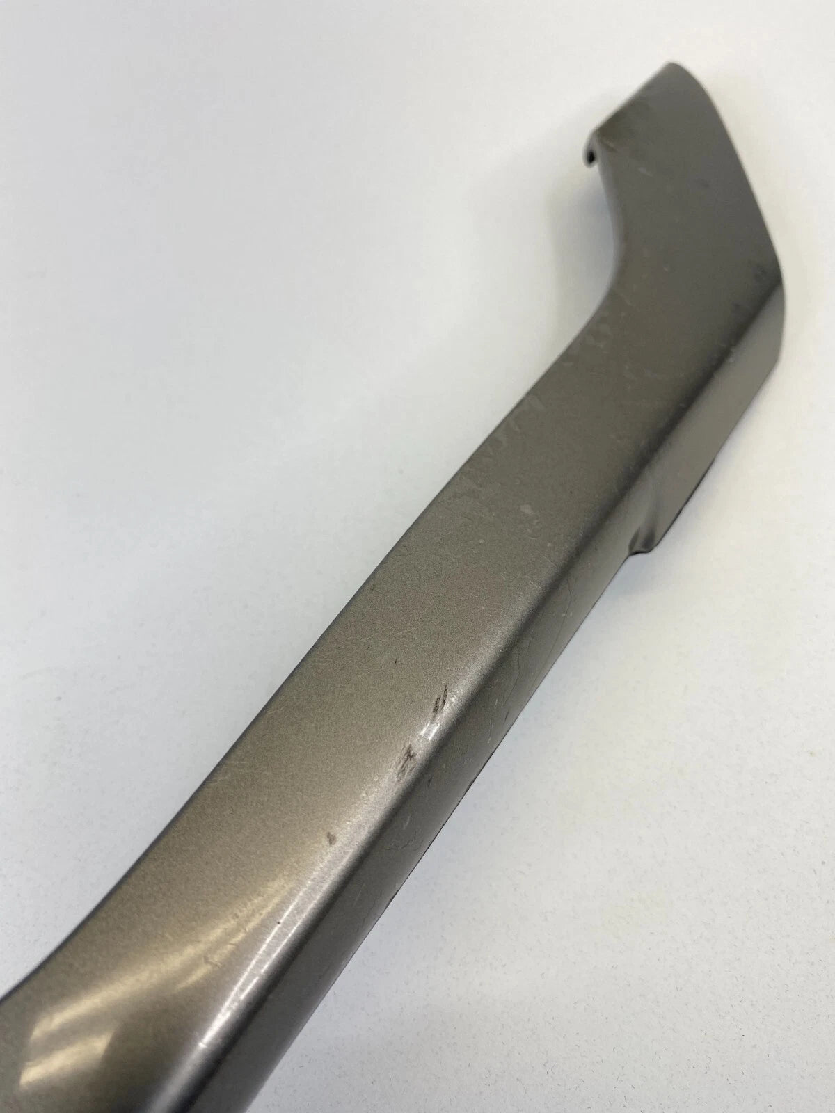 05-09 PONTIAC G6 FRONT RIGHT PASSENGER DOOR PULL HANDLE COVER UNIT OEM 15238536