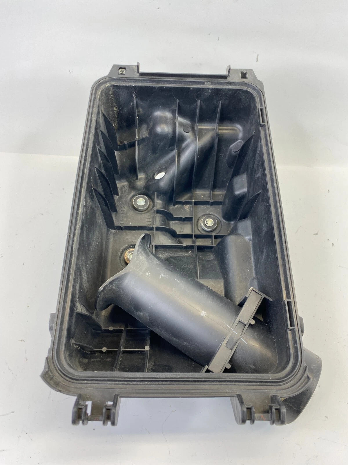 2007-2011 TOYOTA CAMRY 2.4L AIR INTAKE LOWER COVER FRONT OEM FACTROY 17701-28130