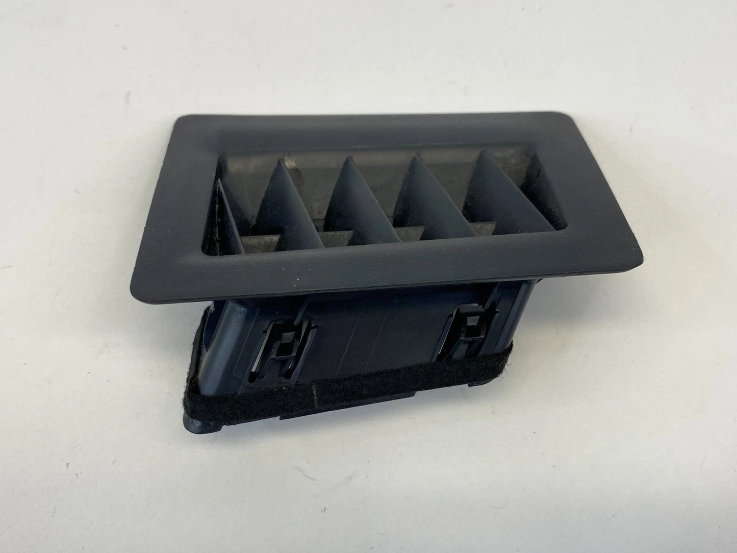 2014-2019 TOYORA COROLLA UPPER DASH LEFT AIR VENT DEFROSTER NOZZLE 55961-02150