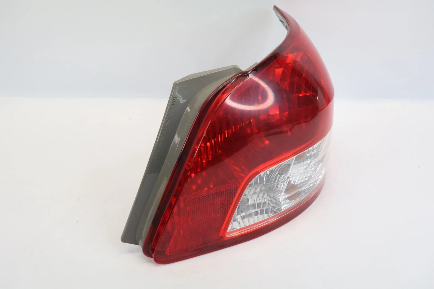 2007-2012 TOYOTA YARIS SEDAN RIGHT PASSENGER TAILLIGHT TAIL LIGHT LAMP HALOGEN