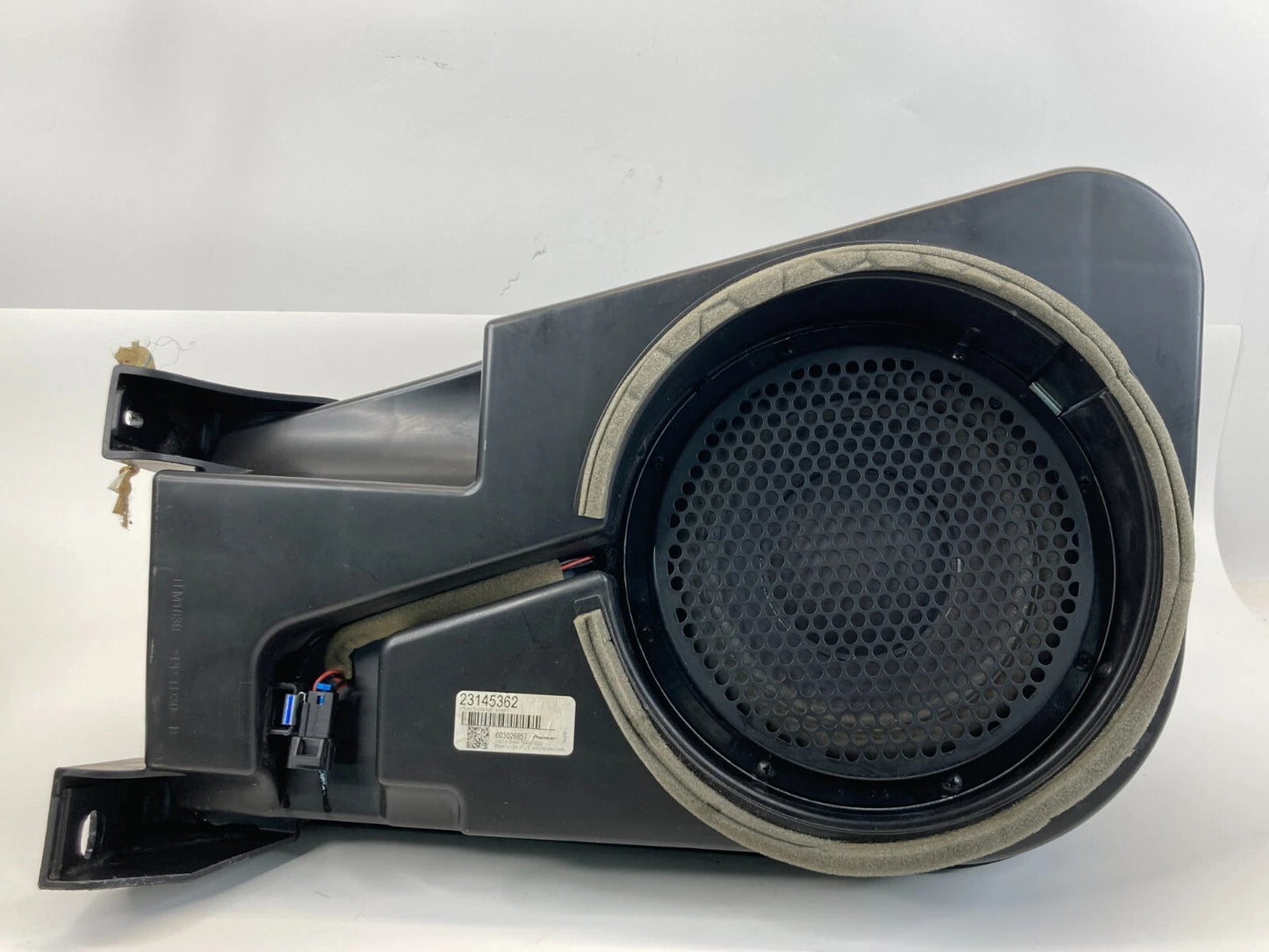 10-17 CHEVROLET EQUINOX GMC TERRAIN REAR AUDIO SPEAKER SUBWOOFER 23145362 OEM
