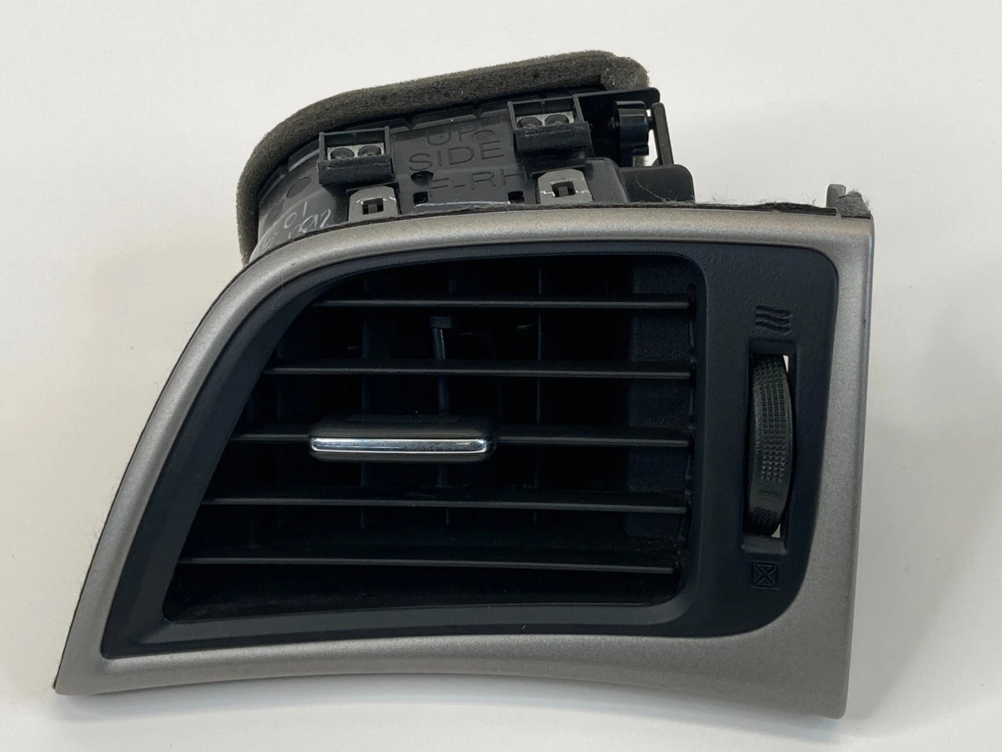 13-15 NISSAN SENTRA RIGHT SIDE A/C DASH AIR VENT GRILLE DUCT OUTLET 68760-3SG0A