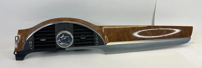 2008-2012 BUICK ENCLAVE CENTER DASH TRIM BEZEL W CLOCK& AIR VENT GRILLE 25913302