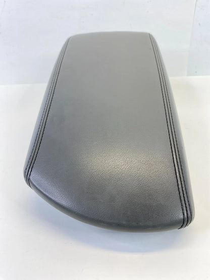 2014 2015 CHEVROLET MALIBU LS FRONT CENTER CONSOLE LID ARMREST LEATHER OEM