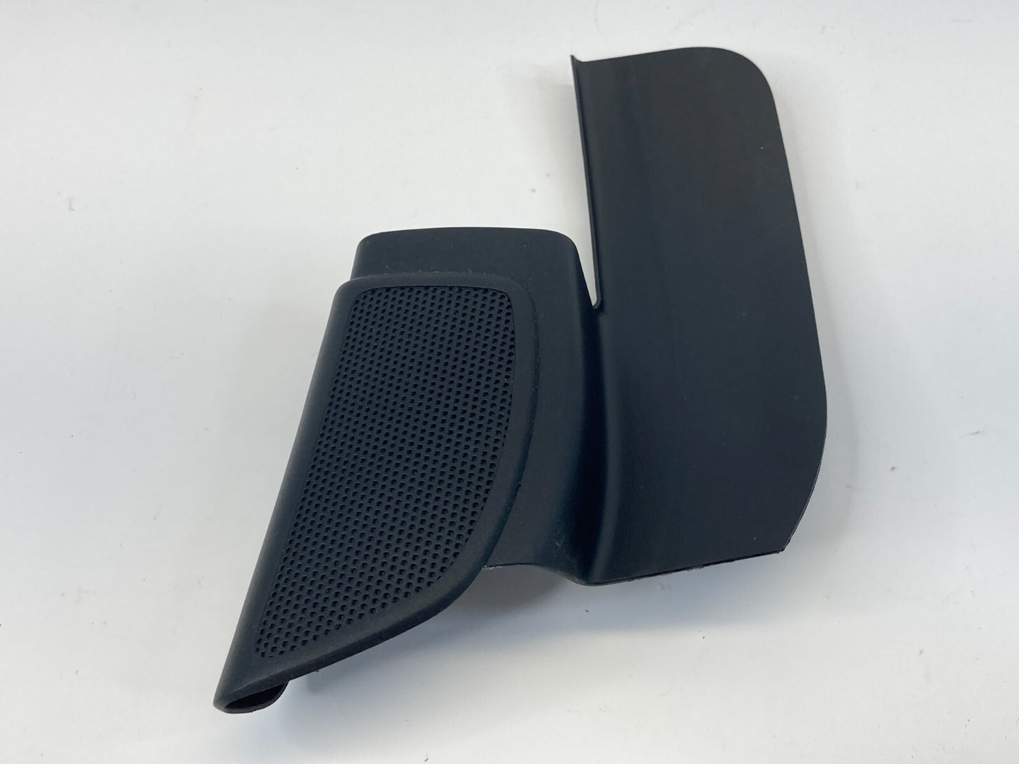 2012-2018 Ford Focus Front Right Side Door Tweeter Cover Trim BM51-18C862A