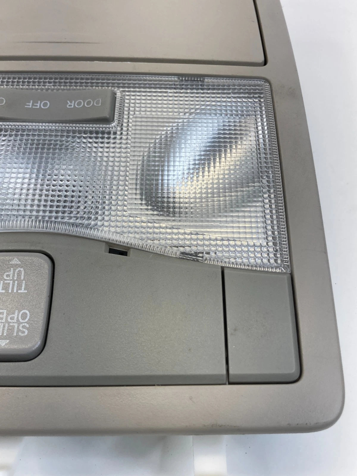 05 06 07 TOYOTA AVALON OVERHEAD CONSOLE DOME MAP LIGHT SUNROOF SWITCH 63650AC050