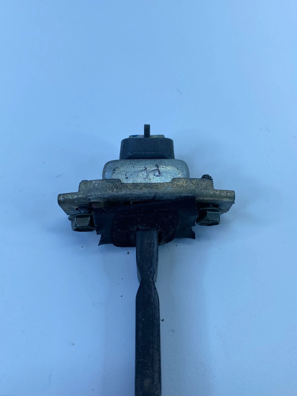 2002 2003 LEXUS ES300 REAR RIGHT SIDE DOOR CHECK STOP STOPPER DETENT ASSY OEM