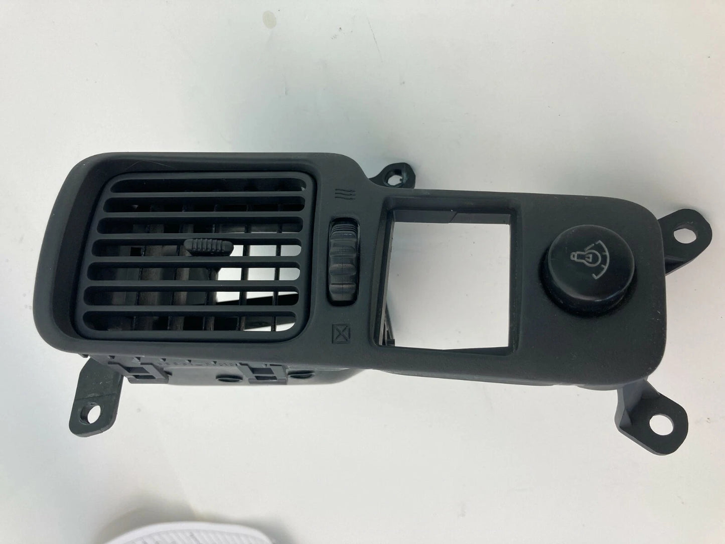 99-03 TOYOTA SOLARA FRONT LEFT DASH AIR VENT W/ DIMMER LIGHT SWITCH 55661-06010