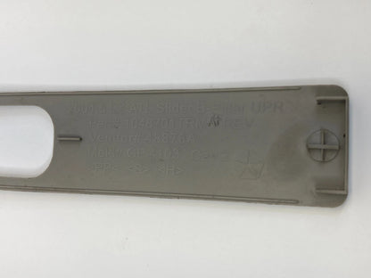 2005-2007 CHRYSLER 300 FRONT RIGHT UPPER B-PILLAR SLIDE COVER TRIM 1048701TRMA