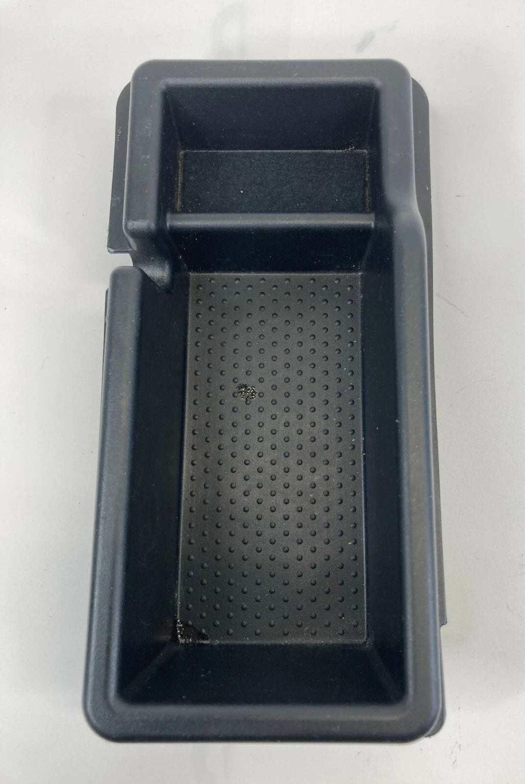2000-2004 MITSUBISHI MONTERO SPORT CENTER CONSOLE STORAGE TRAY UNIT OEM MR471865