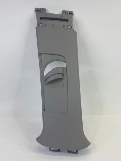 2004-2009 TOYOTA PRIUS FRONT LEFT SIDE SEAT BELT ADJUSTENT TRIM COVER 7302433010