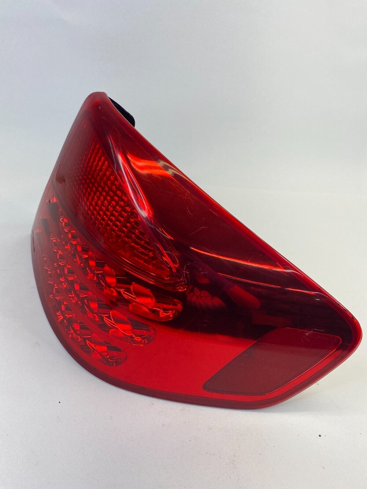 2003 2004 Infiniti G35 Sedan Right Side Outer Tail Light Taillight Tail Lamp OEM