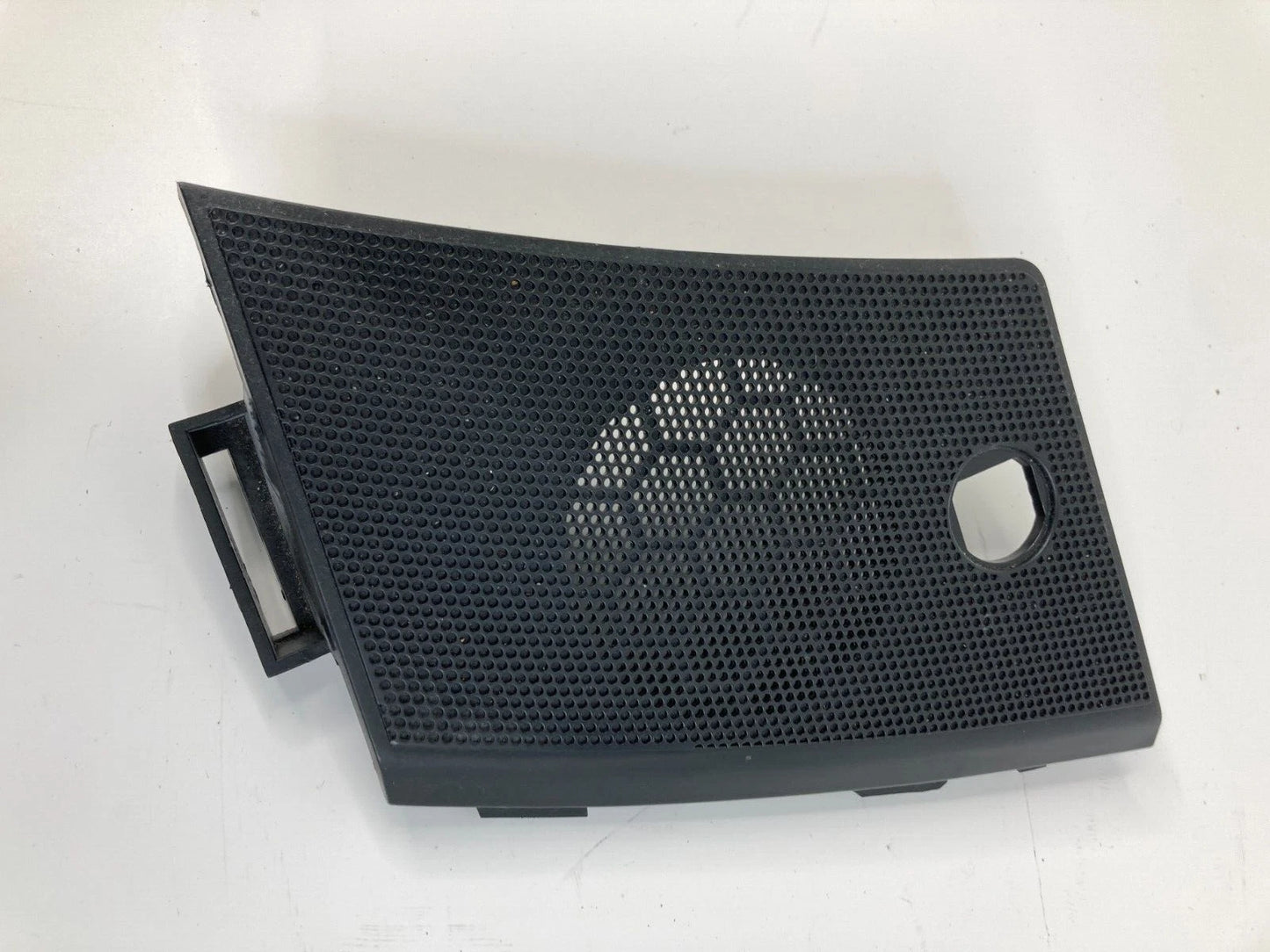 2009-2014 NISSAN MAXIMA DASH RIGHT SPEAKER COVER GRILLE TRIM PANEL 68498-JA010