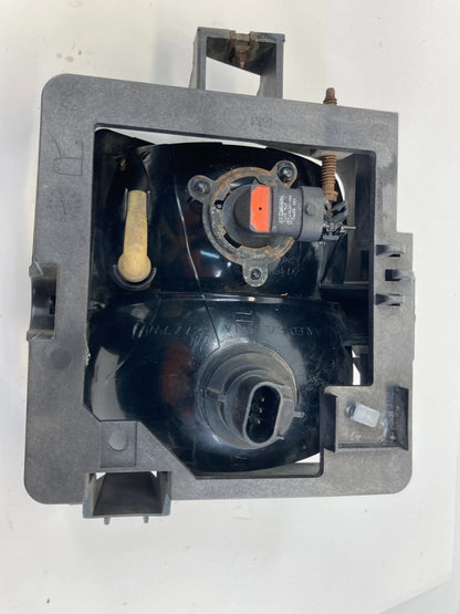 2003-2007 CADILLAC CTS FRONT RIGHT PASSENGER FOG & PARK TURN SIGNAL LIGHT LAMP