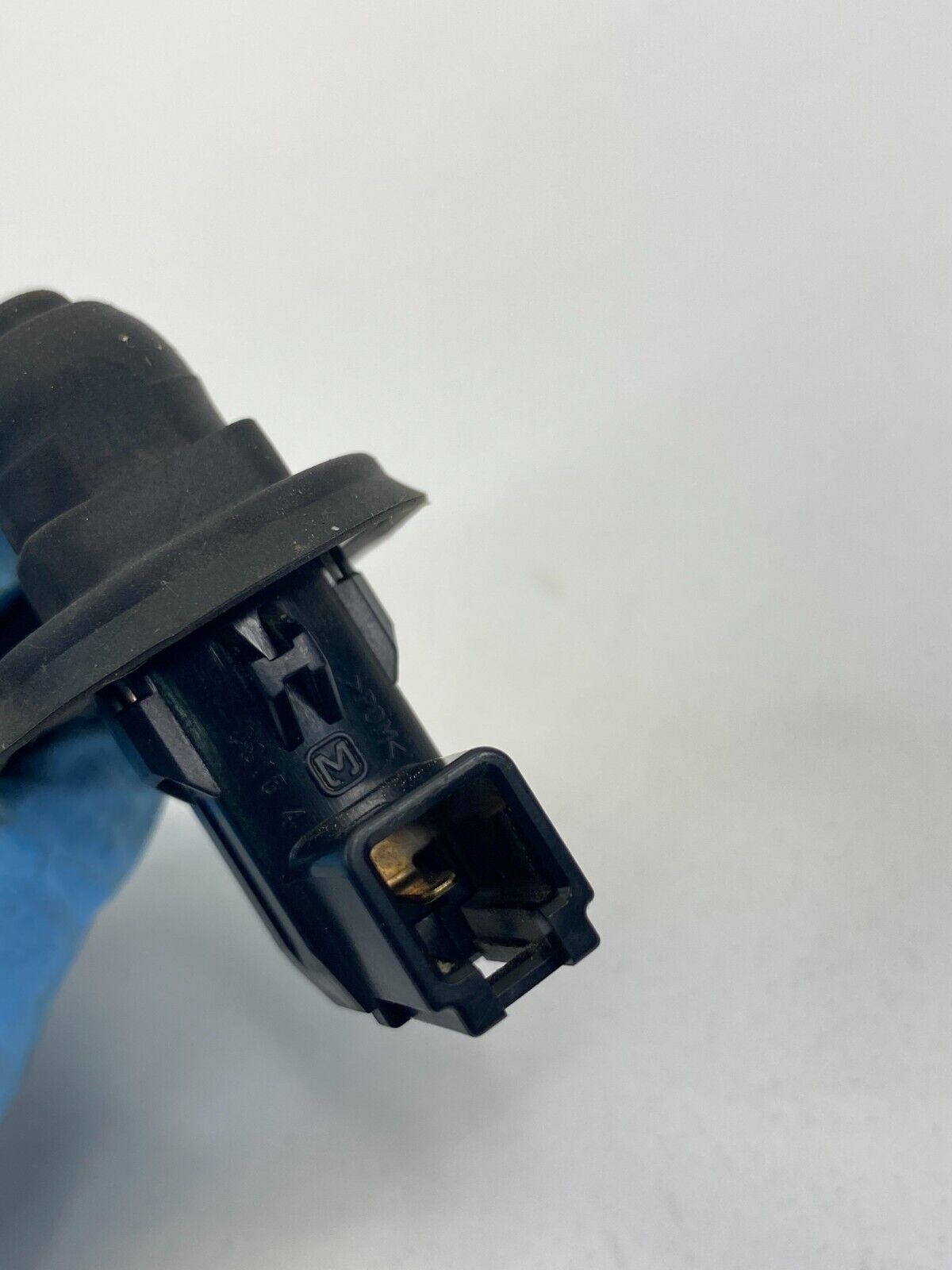 2003-2005 Honda Pilot Right Passenger Door Courtesy Lamp Jamb Ajar Switch OEM