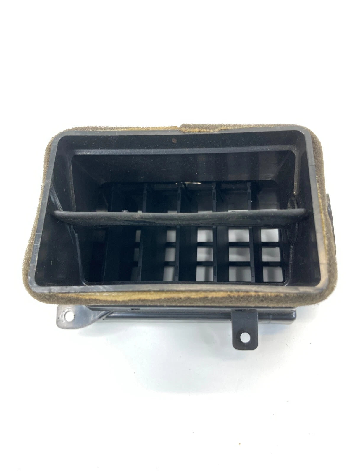 2004-2006 KIA SPECTRA DASH CENTER RIGHT SIDE PANEL A/C HEAT VENT LD-84-890A OEM