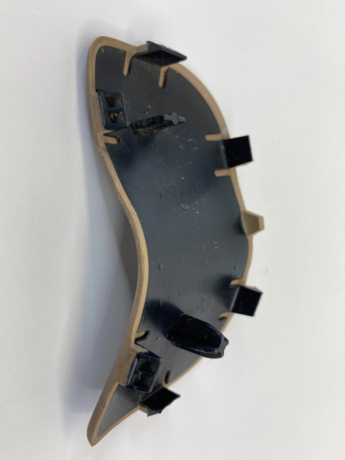 1999 00 01 02 03 2004 JEEP GRAND CHEROKEE RUBBER KEY BUMPER COVER 5GL01TRMAA OEM