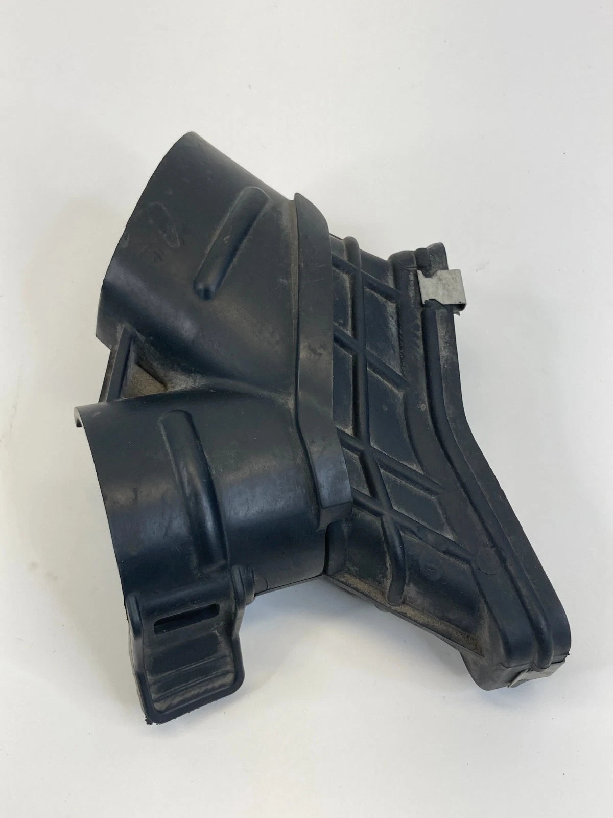 13-19 Ford Escape Air Intake Duct Housing Hose Connector Rubber CV619A675AD OEM