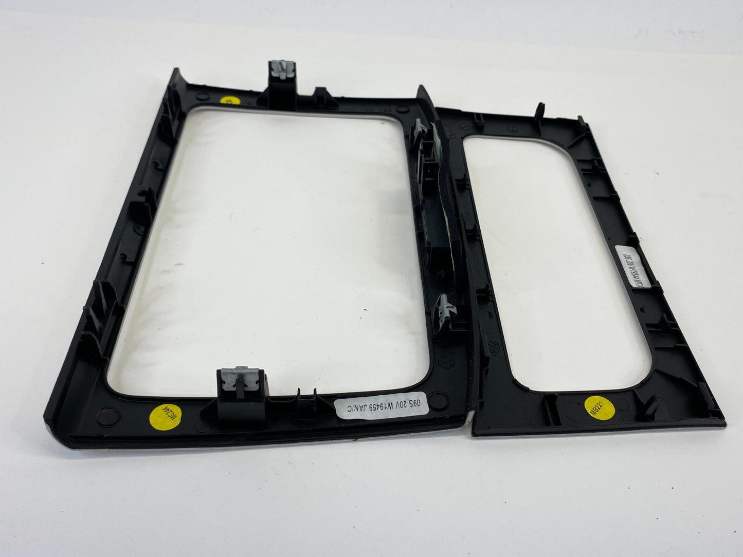 2009-2011 Volkswagen CC Center Dash Radio Panel Trim Cover Bezel Panel Set OEM