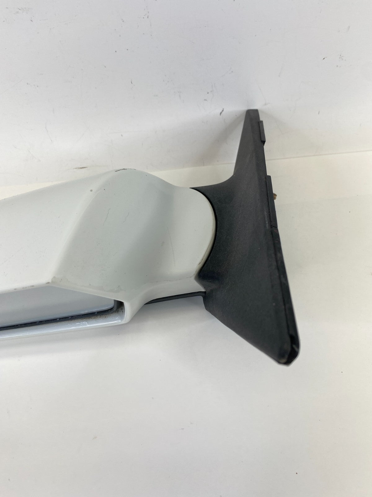 2001-2006 Kia Optima Left Driver Side View Power Door Mirror E4012318 OEM