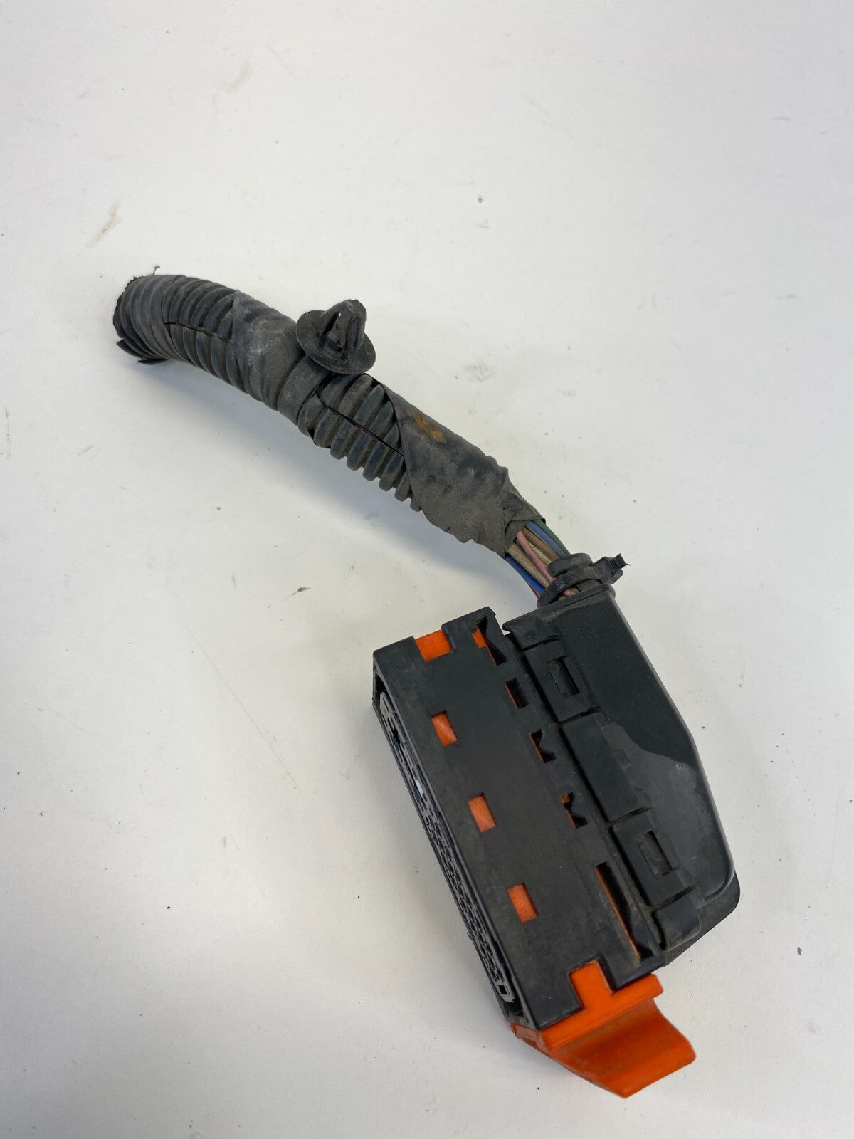 2005-2007 Honda Accord ABS Anti Lock Brake Pump Module Plug Connector