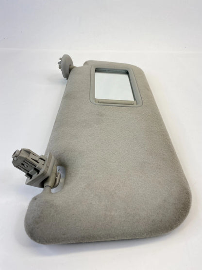 2009 2010 TOYOTA MATRIX ROOF FRONT RIGHT SIDE SUNVISOR SUN VISOR SHADE OEM