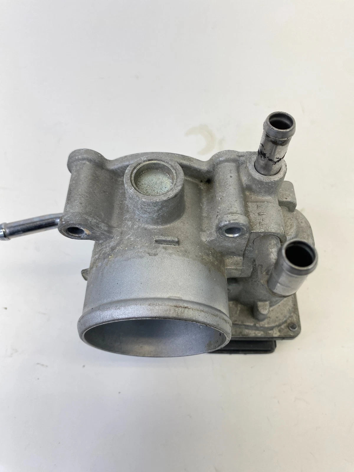 12-19 KIA RIO SOUL 1.6L FUEL INJECT THROTTLE BODY THROTTLE VALVE 351002B300 OEM