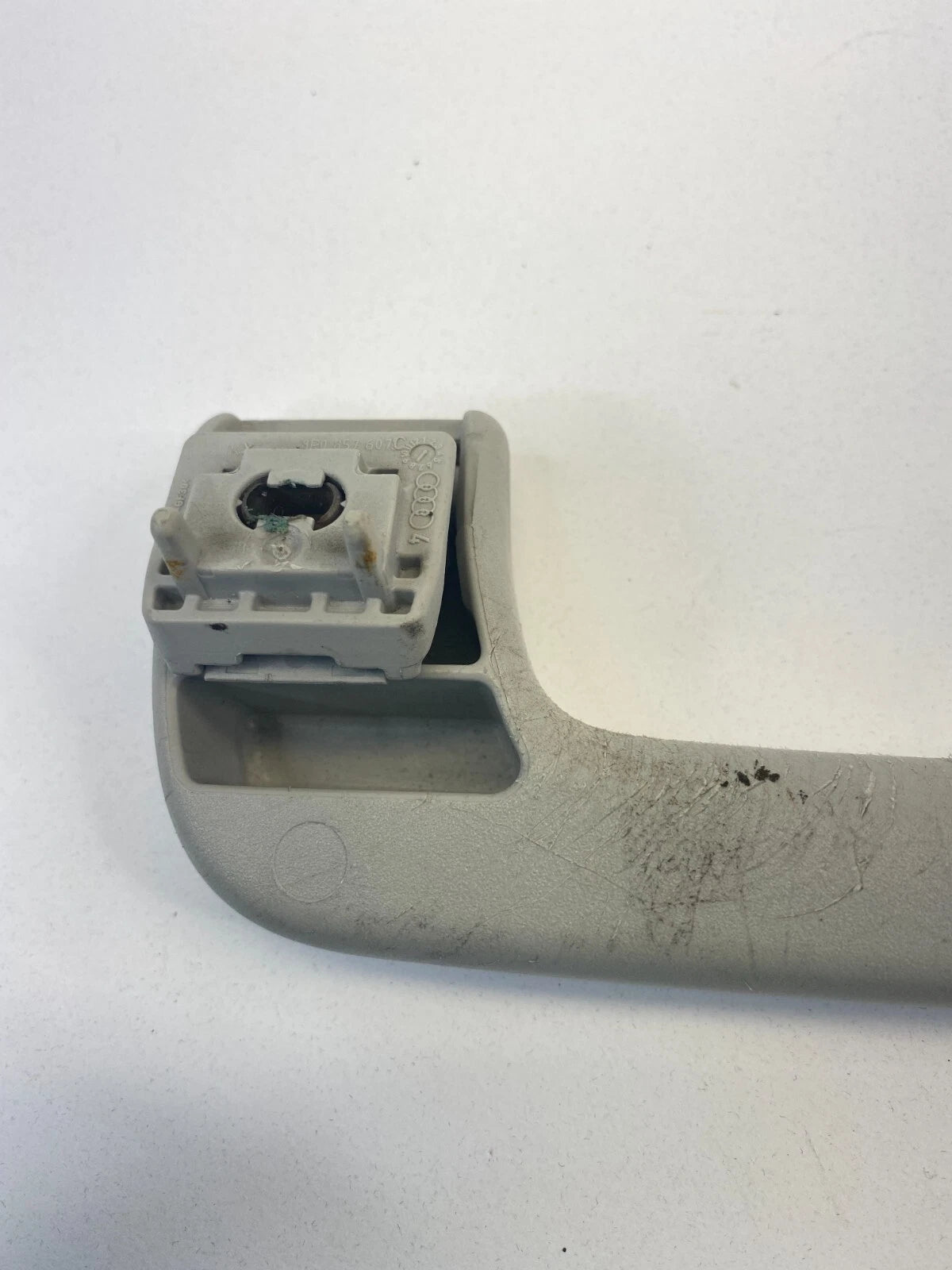 2006-2008 AUDI A6 05-08 A6 QUATTRO REAR LEFT ROOF INNER GRAB HANDLE 8P0857607C