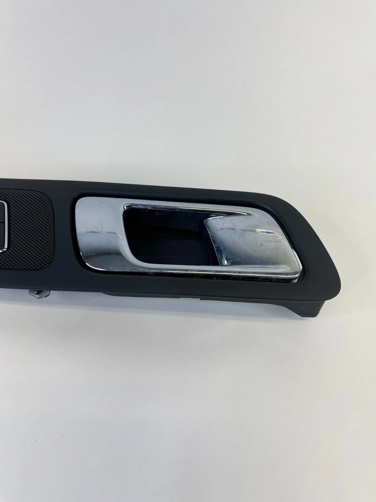 2016-2019 FORD POLICE INTERCEPTOR UTILITY FRONT RIGHT INSIDE DOOR HANDLE OEM