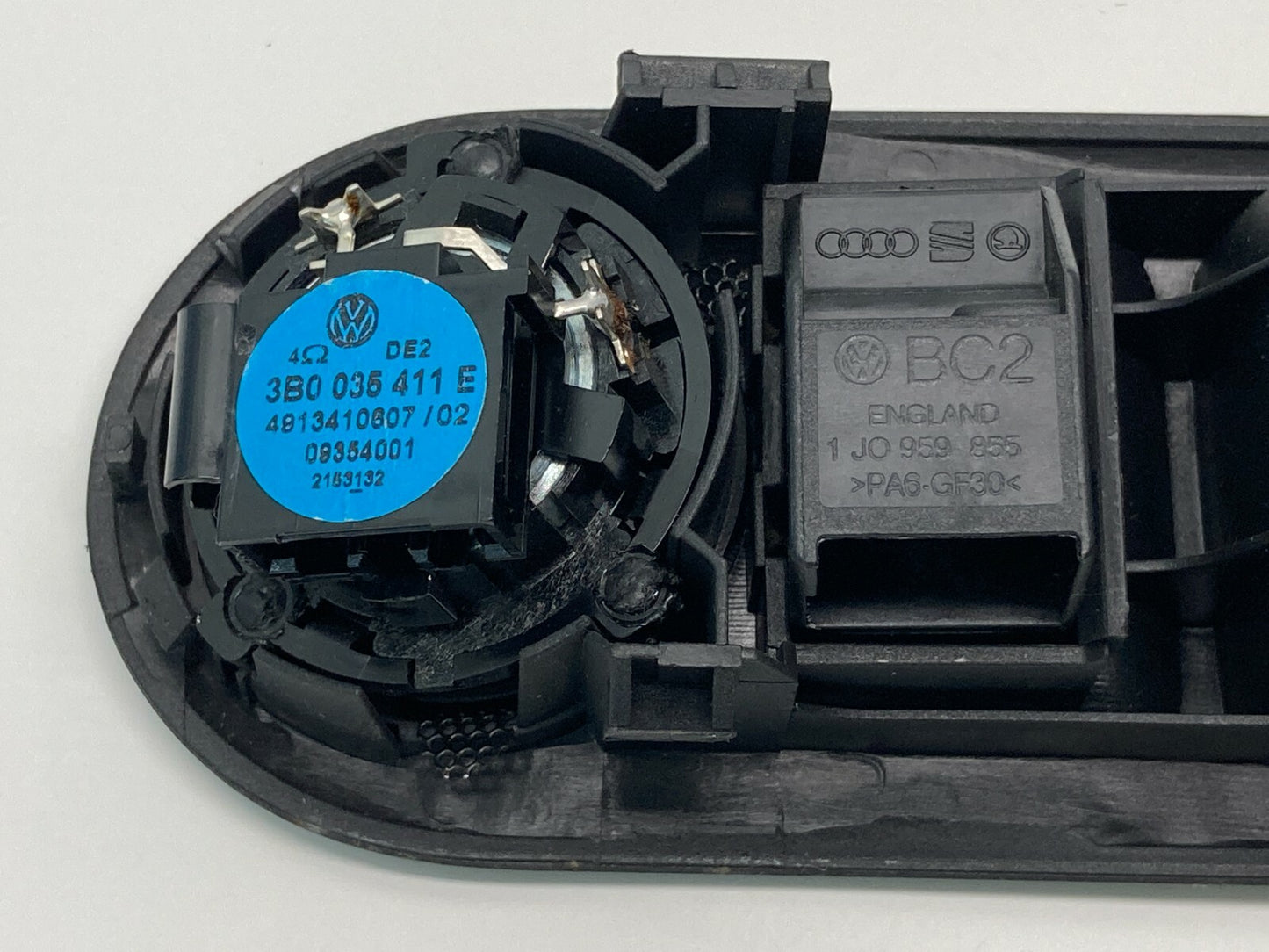 2001-2005 Volkswagen Passat Rear Left Side Interior Door Handle 3B0839113 OEM