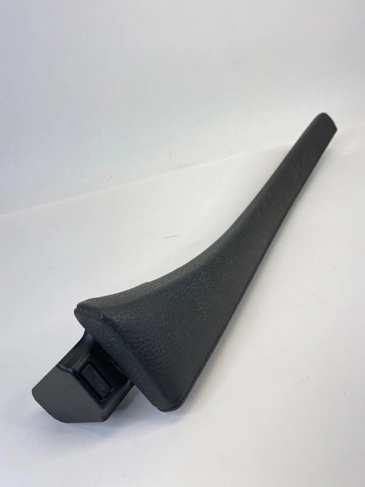 2006-2010 BMW 5-SERIES 550I FRONT CENTER CONSOLE SIDE STRIP TRIM 6985181 OEM